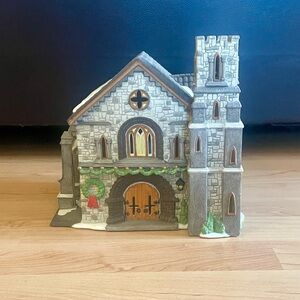 Whittlesbourne Church Dickens Village